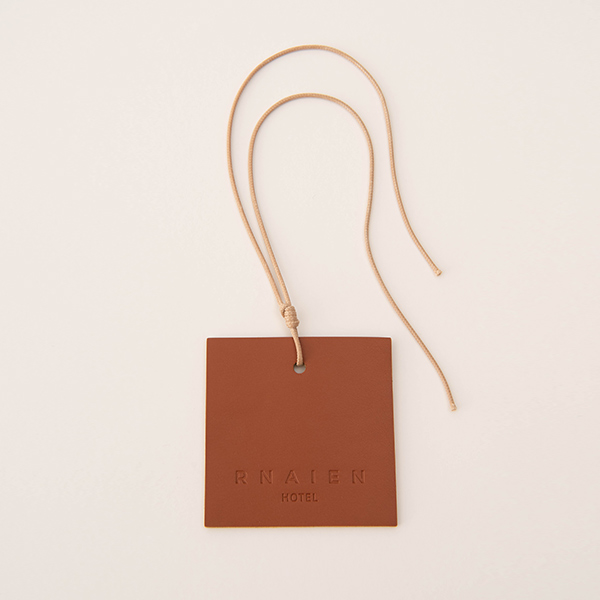 hotel-pg-DND door hanger